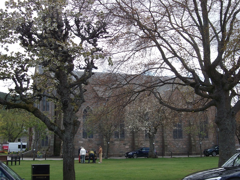 the church in Ballater surrounded by trees