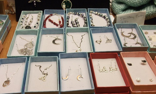 jewellery in boxes